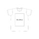 Cotton t-shirt with short sleeves and a round neckline.